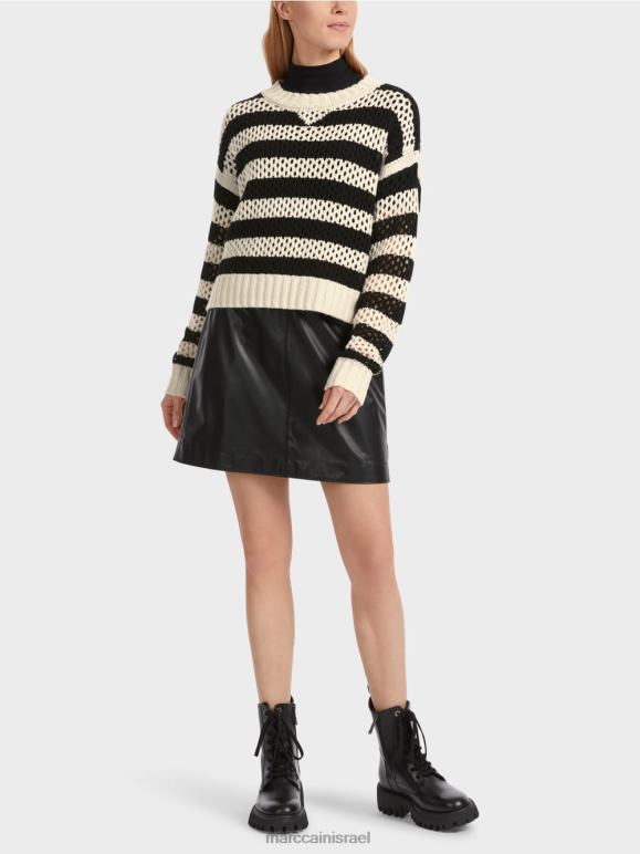 חלב שחור/שקדים Marc Cain סוודר "לחשוב מחדש ביחד". הַלבָּשָׁה 62FRR1055